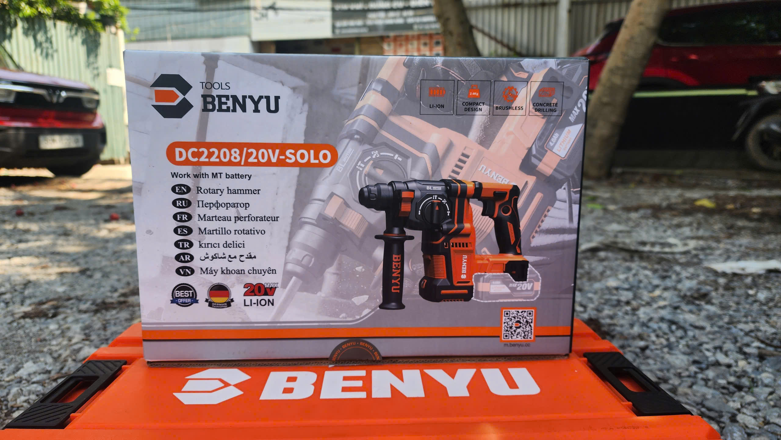 THÂN MÁY KHOAN BÊ TÔNG DÙNG PIN 20V  DC2208/20V